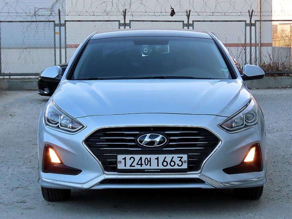 HYUNDAI Sonata 2018 Plateado - Importación desde Corea - HF Imports Iquique - Foto 1