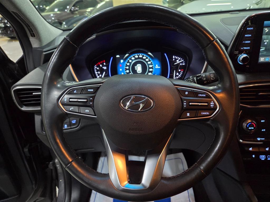 HYUNDAI Santa Fe - Vista 9