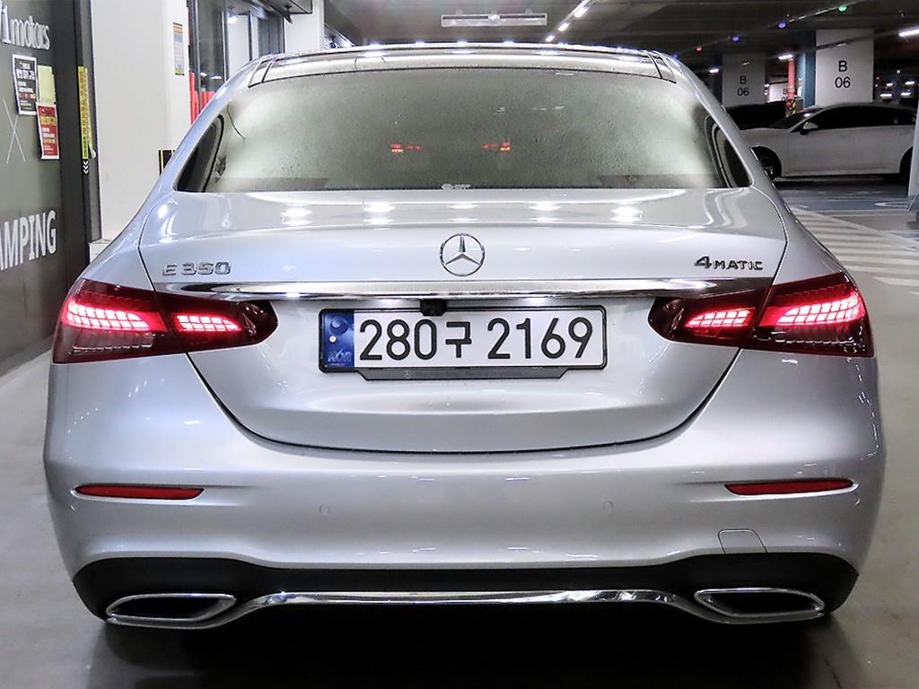 Mercedes Benz E class - Vista 5