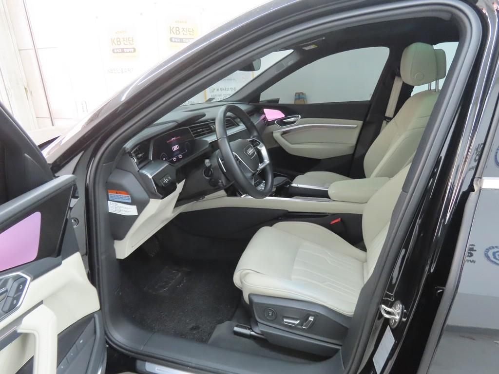 Audi e-Tron - Vista 5