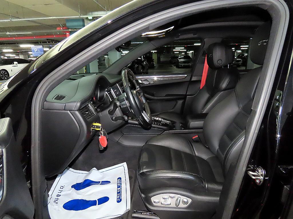 Porsche Macan - Vista 6