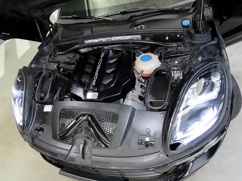 Porsche Macan 2018 Negro - Importación desde Corea - HF Imports Iquique - Foto 19