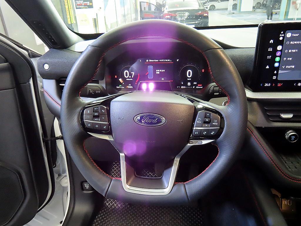 Ford Explorer - Vista 8