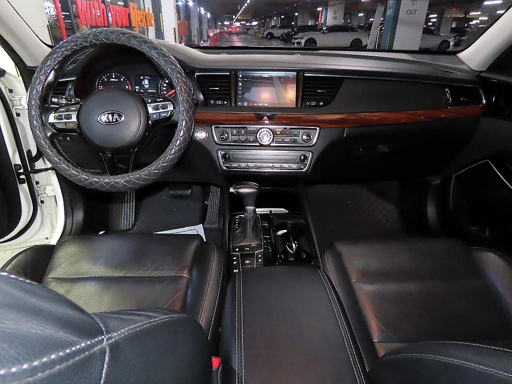 KIA K7 - Vista 10