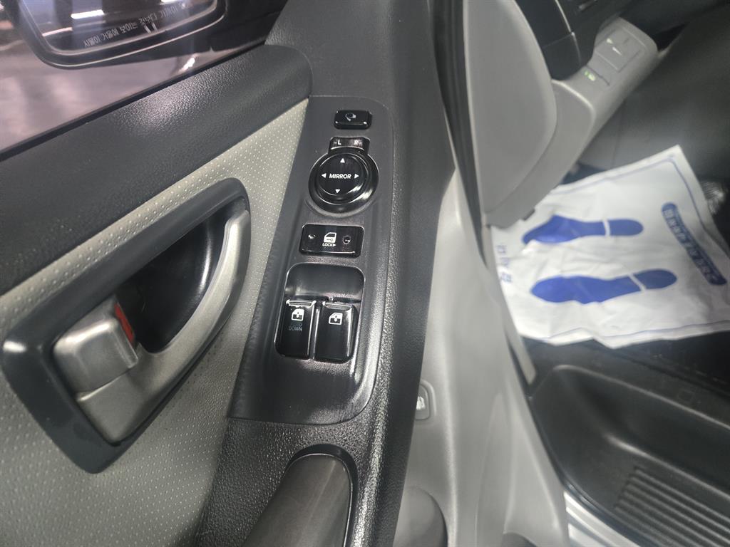 HYUNDAI Starex 2015 Plateado - Importación desde Corea - HF Imports Iquique - Foto 17