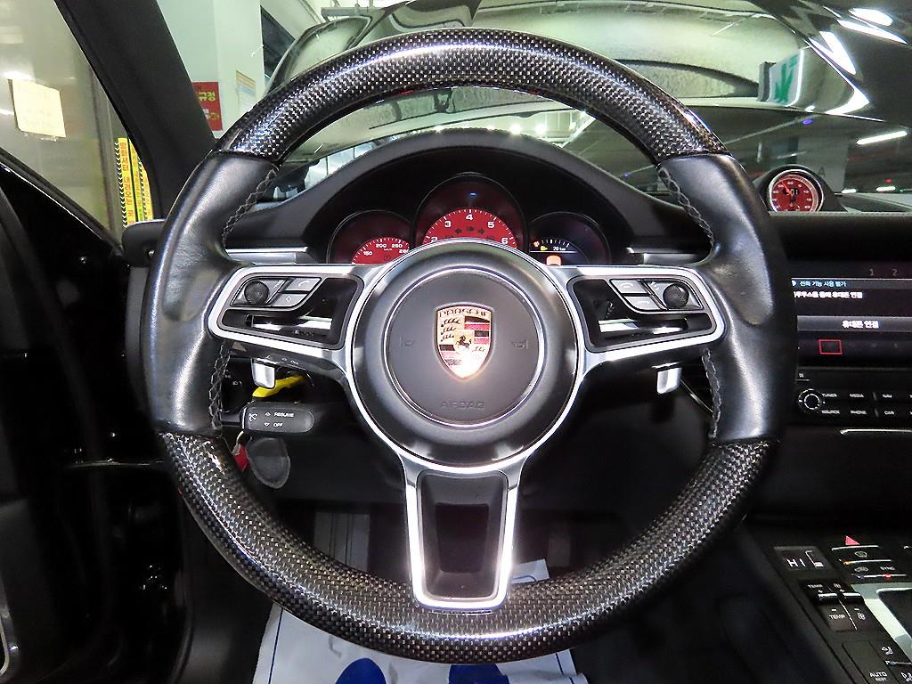 Porsche Macan - Vista 8