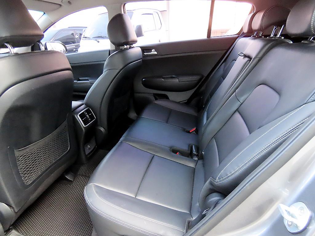 KIA Sportage - Vista 6