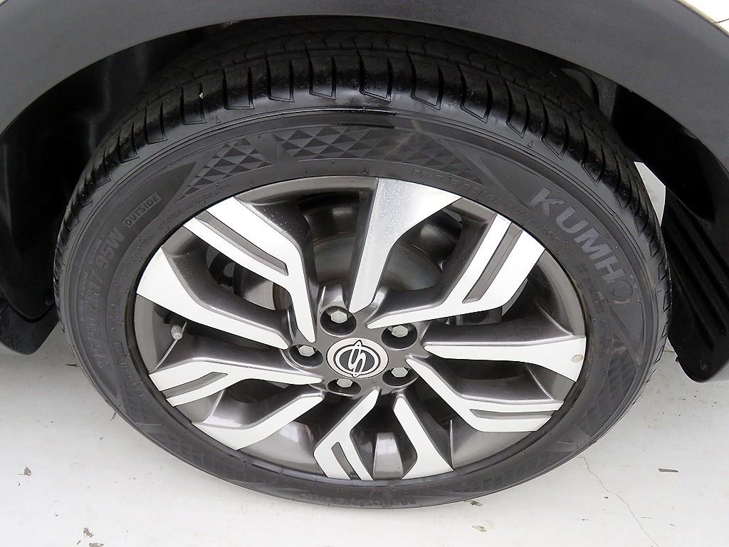 Ssangyong Tivoli 2019 Blanco - Importación desde Corea - HF Imports Iquique - Foto 18