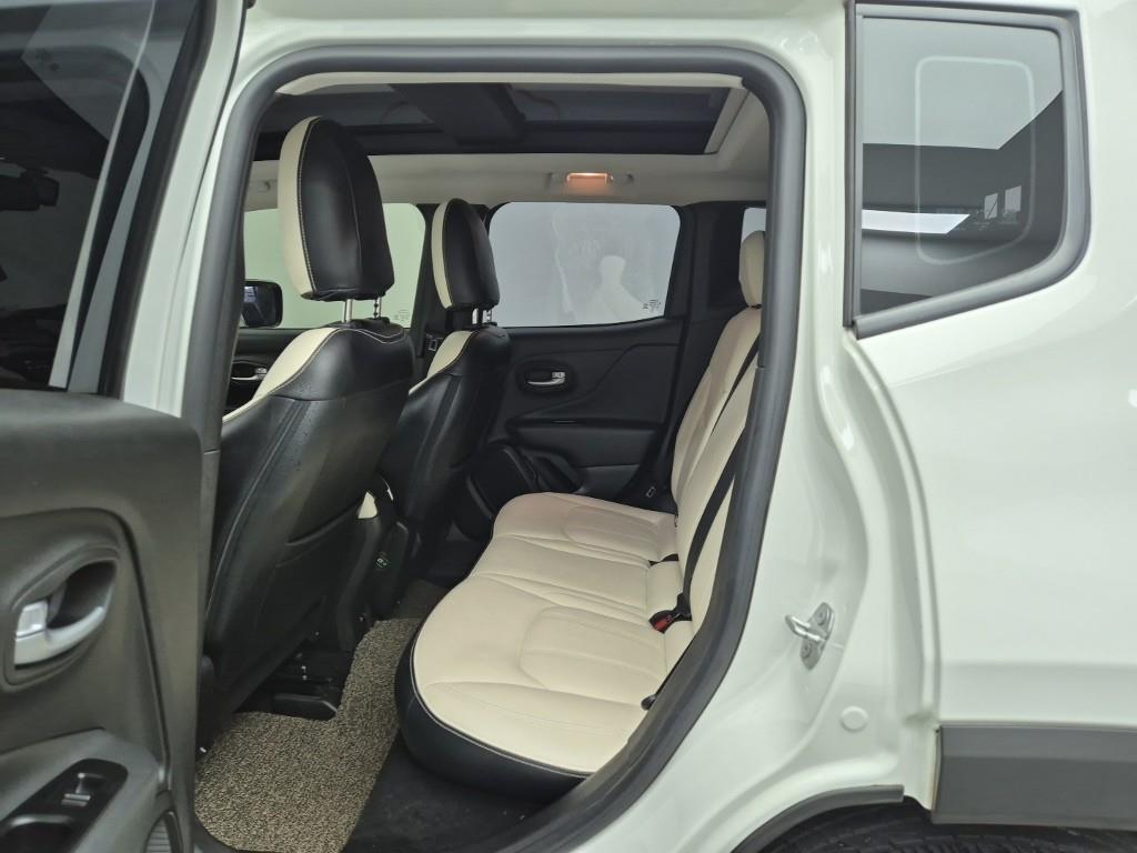 Jeep Renegade - Vista 12