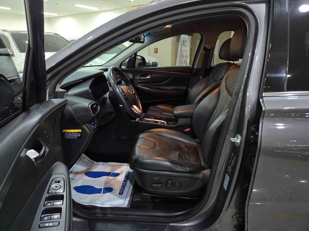 HYUNDAI Santa Fe - Vista 6