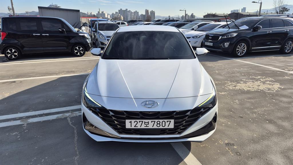 HYUNDAI Avante 2021 Blanco - Importación desde Corea - HF Imports Iquique - Foto 1