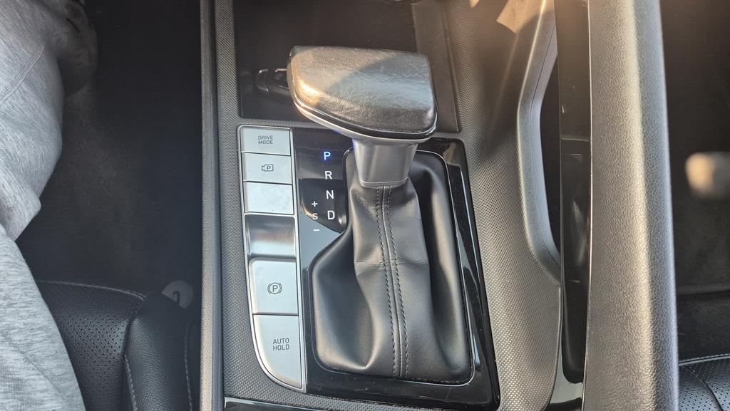 HYUNDAI Avante - Vista 8