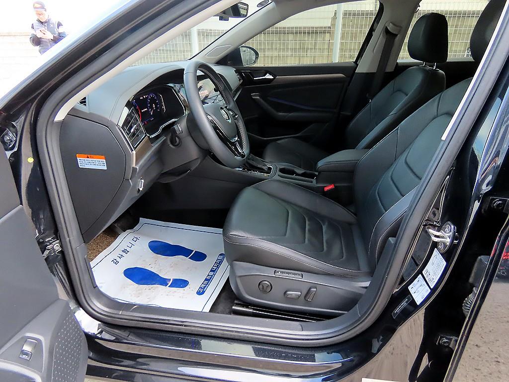 Volkswagen Jetta - Vista 5