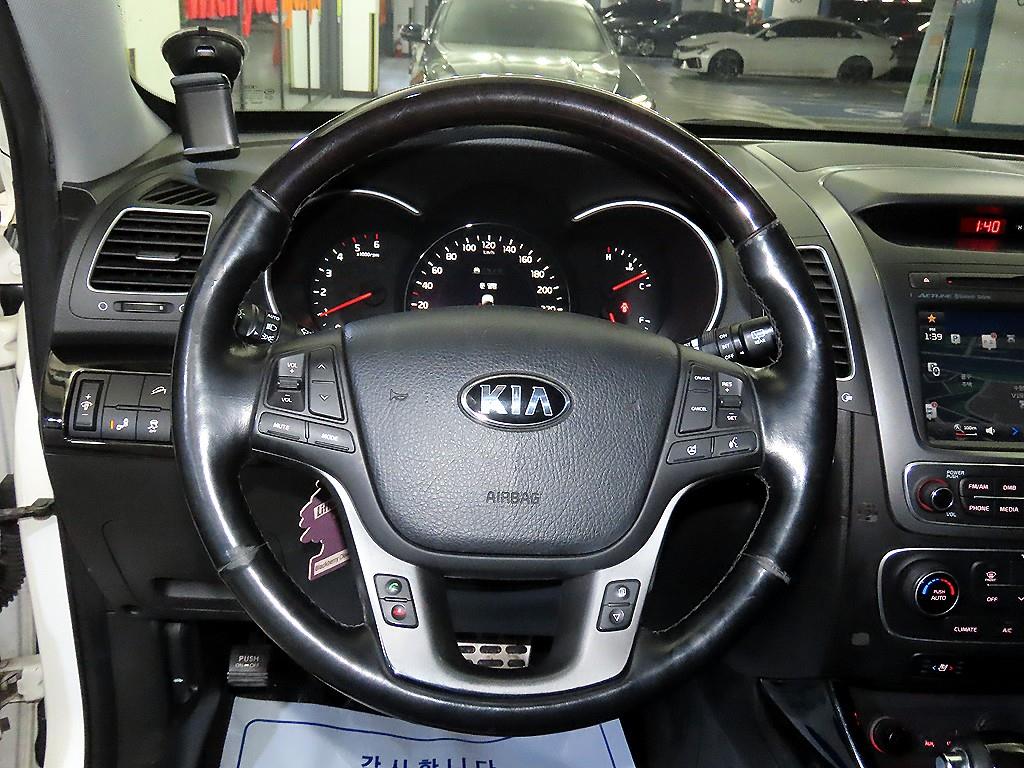 KIA Sorento - Vista 8