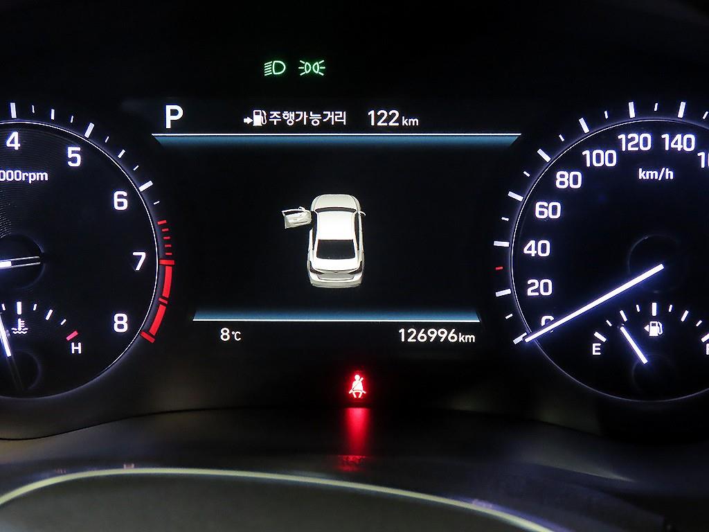 Genesis G80 - Vista 9