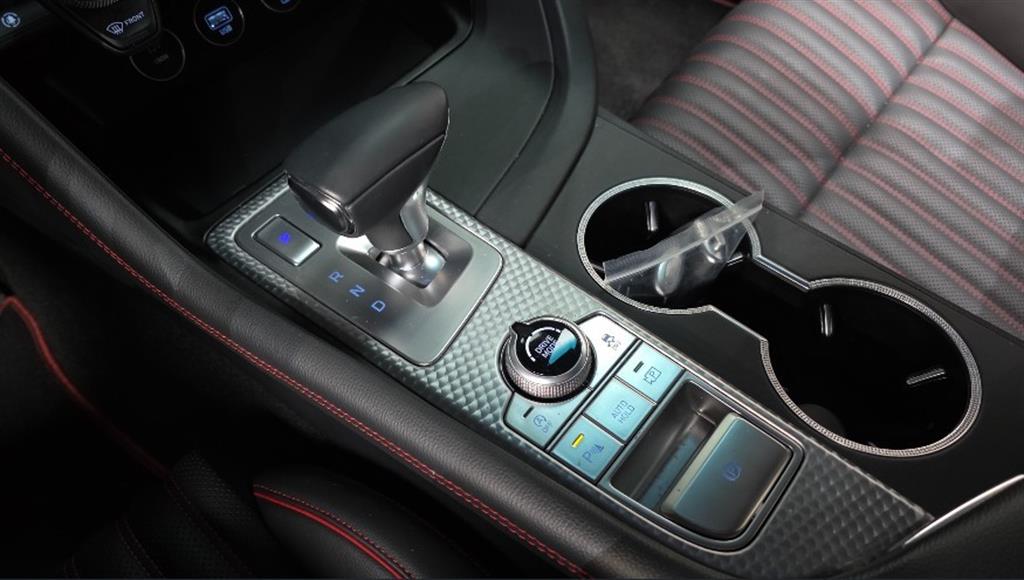 Genesis G70 - Vista 7