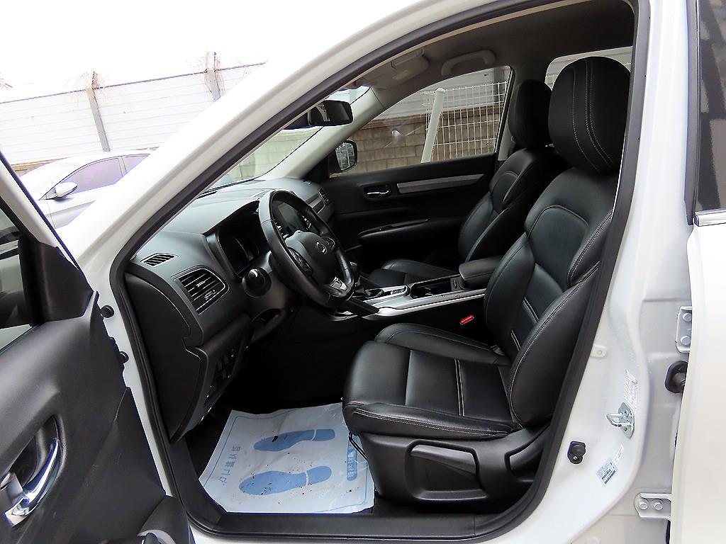 SAMSUNG QM6 - Vista 5