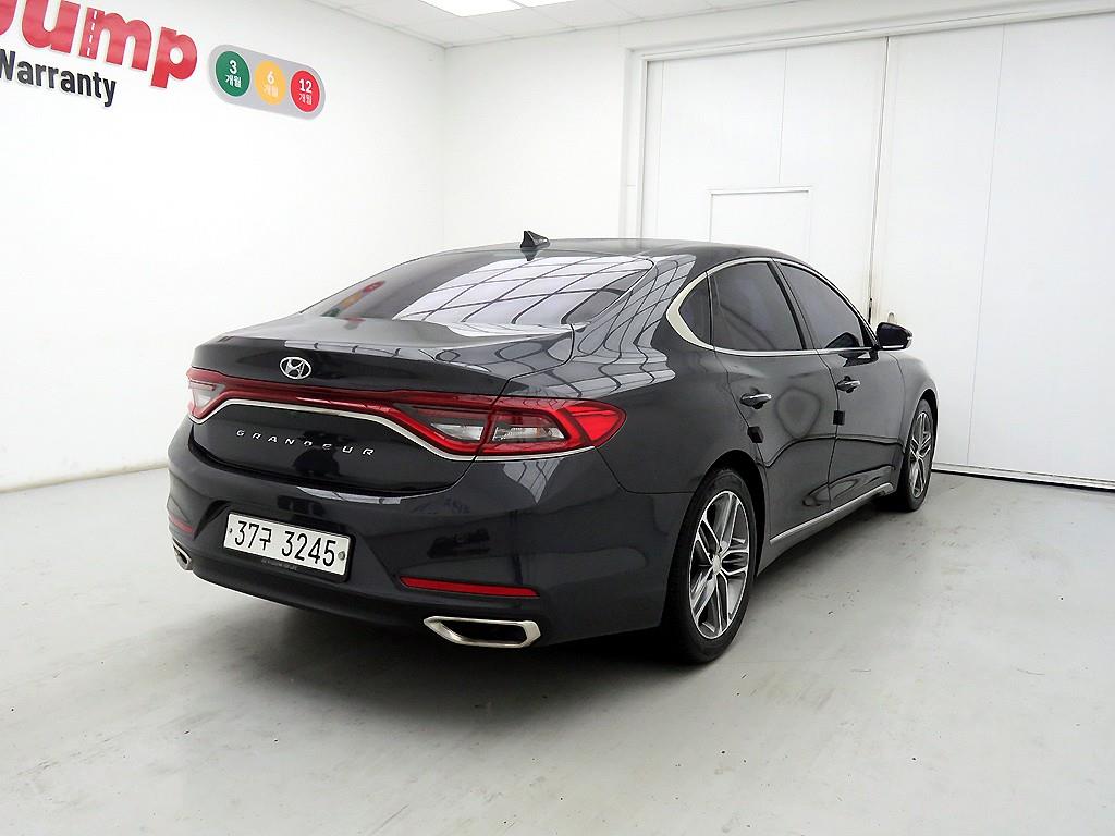 HYUNDAI Grandeur - Vista 4