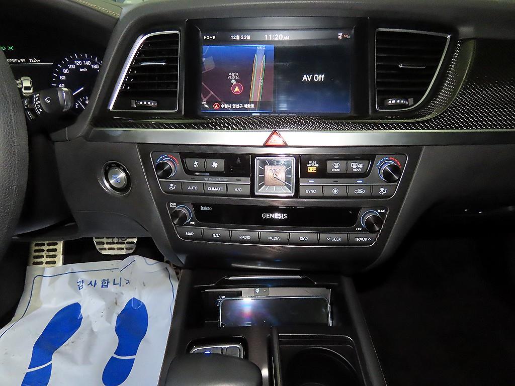 Genesis G80 - Vista 11