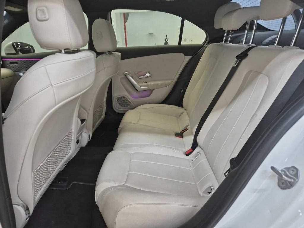 Mercedes Benz A Class - Vista 12