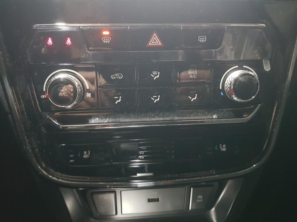 Ssangyong Tivoli - Vista 6