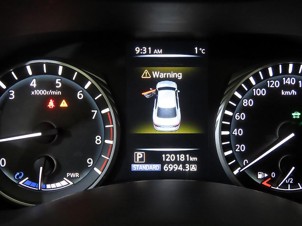 Infiniti Q - Vista 9