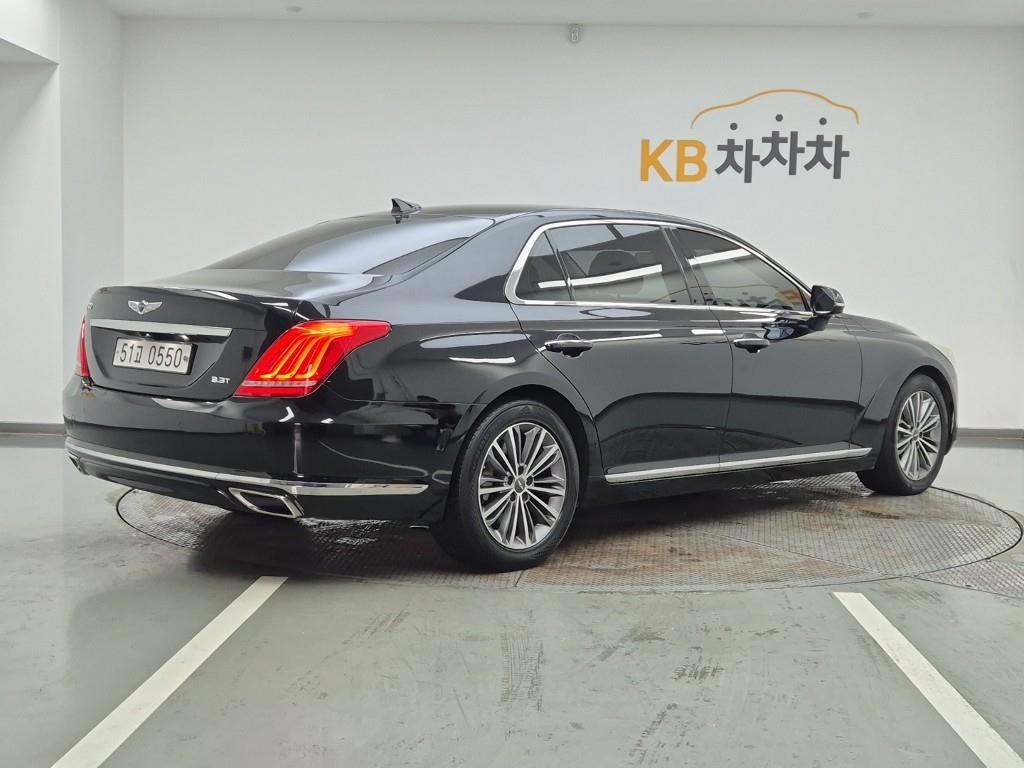 Genesis EQ900 - Vista 4