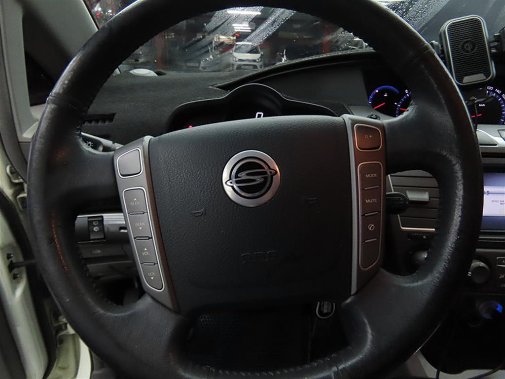 Ssangyong Korando - Vista 8