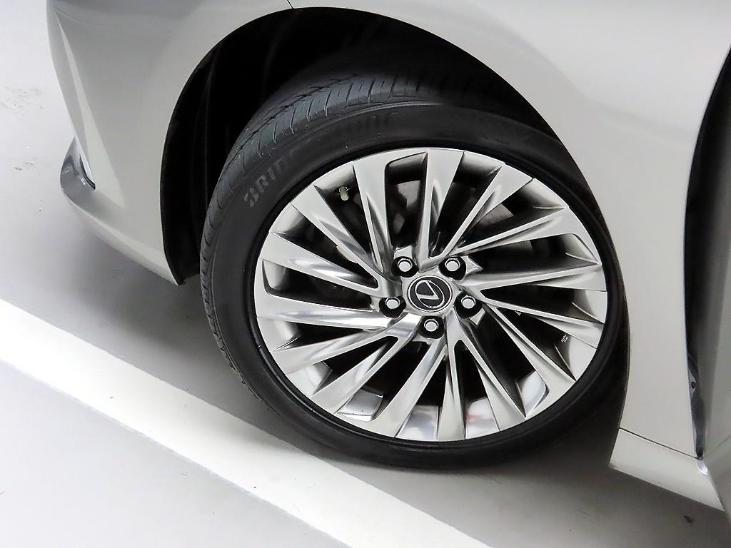 Lexus ES 2023 Gris - Importación desde Corea - HF Imports Iquique - Foto 19