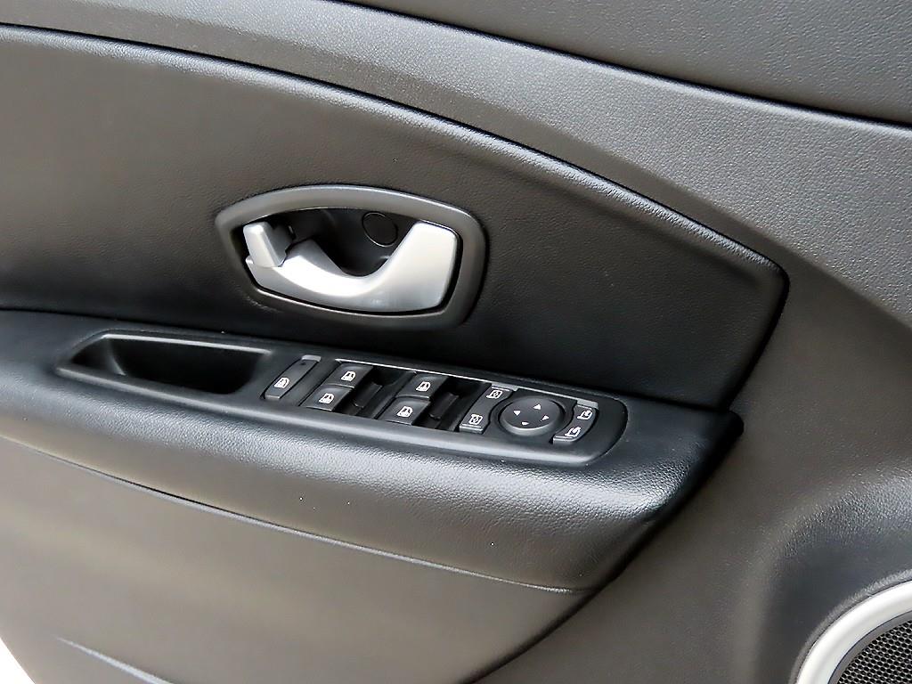 SAMSUNG SM3 - Vista 11