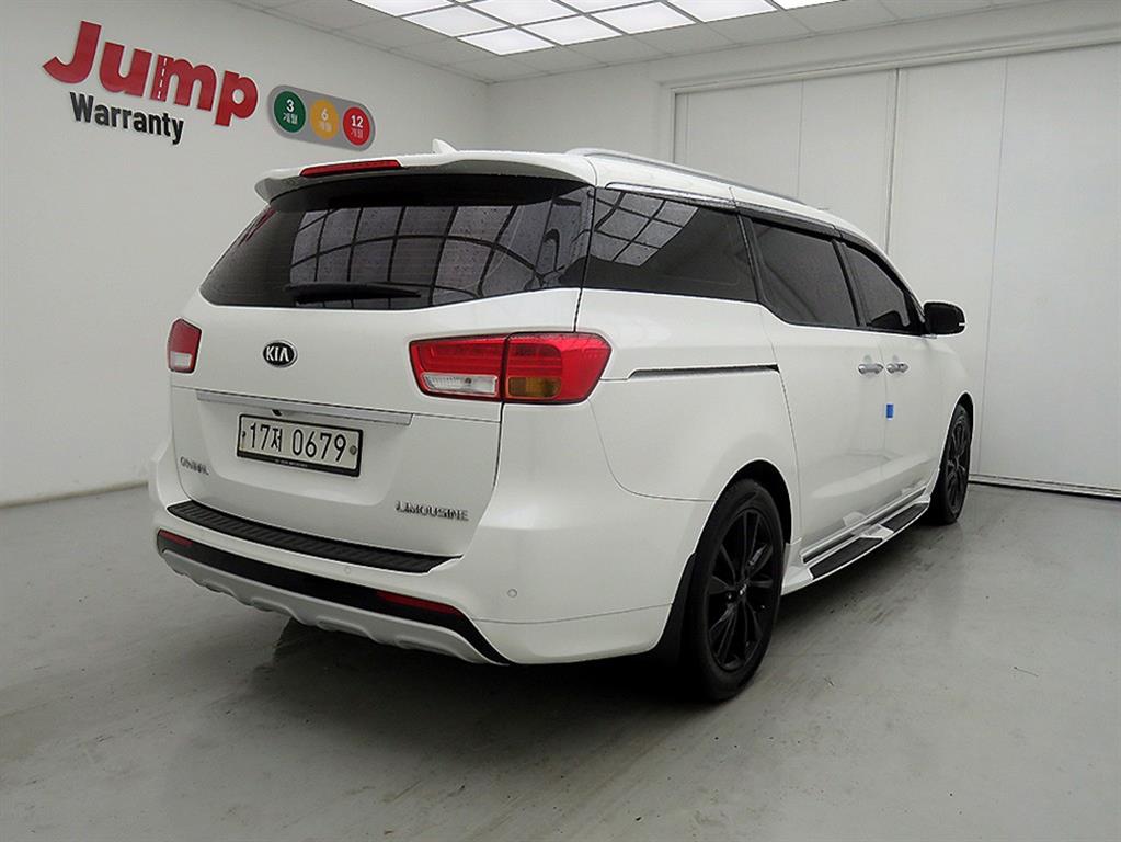 KIA Carnival - Vista 4