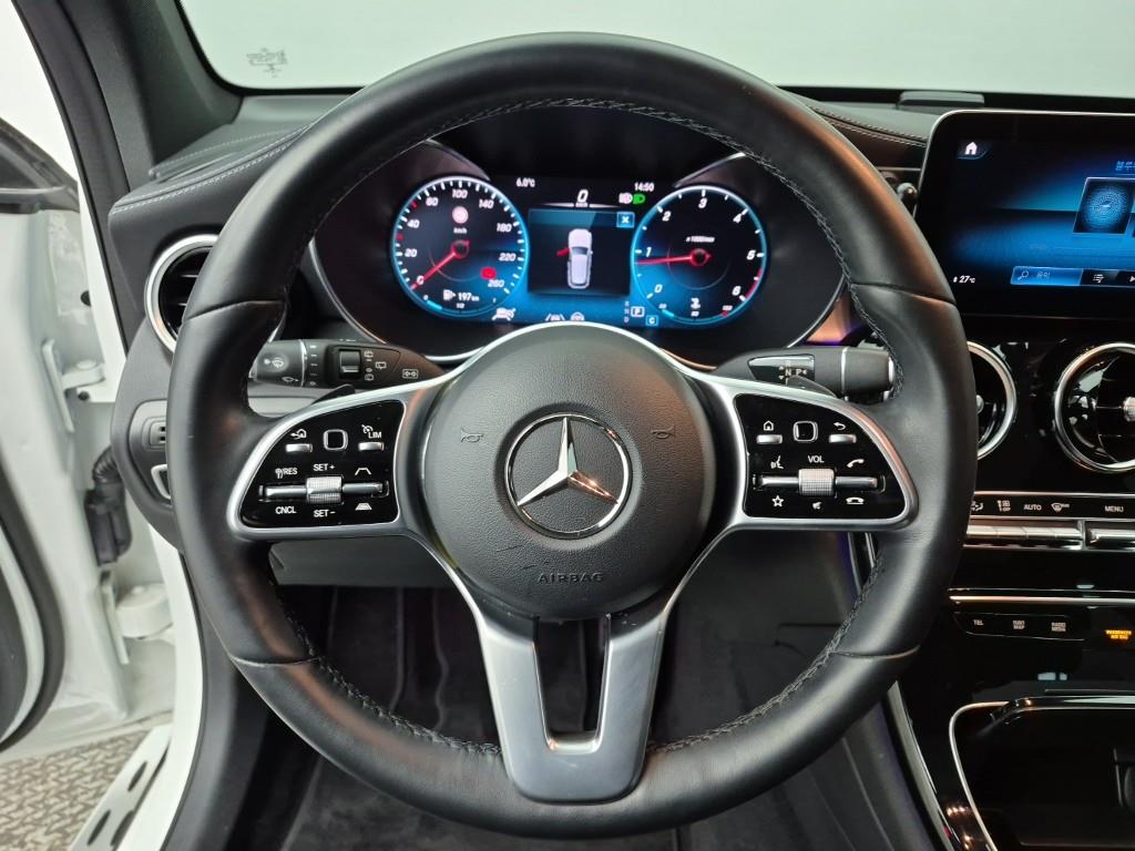 Mercedes Benz GLC Class - Vista 9