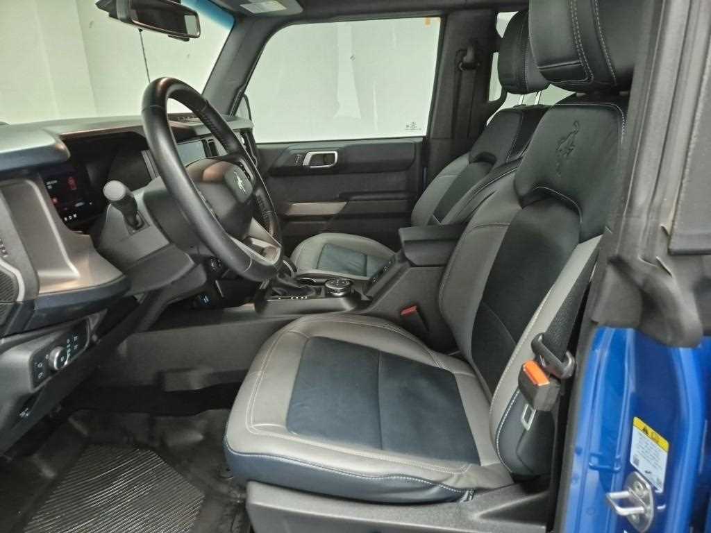 Ford Bronco - Vista 11