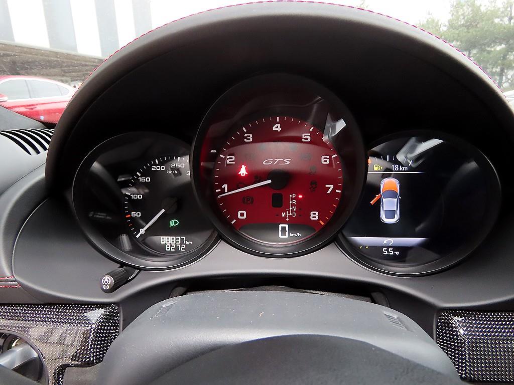 Porsche 718 - Vista 8