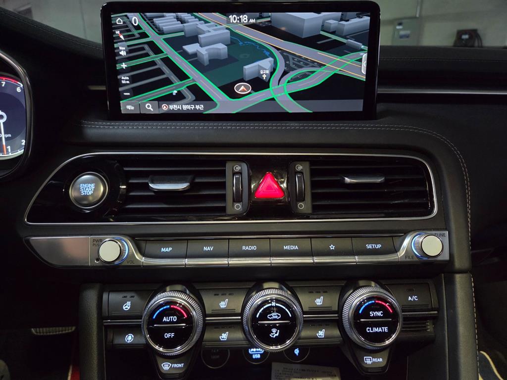 Genesis G70 - Vista 11