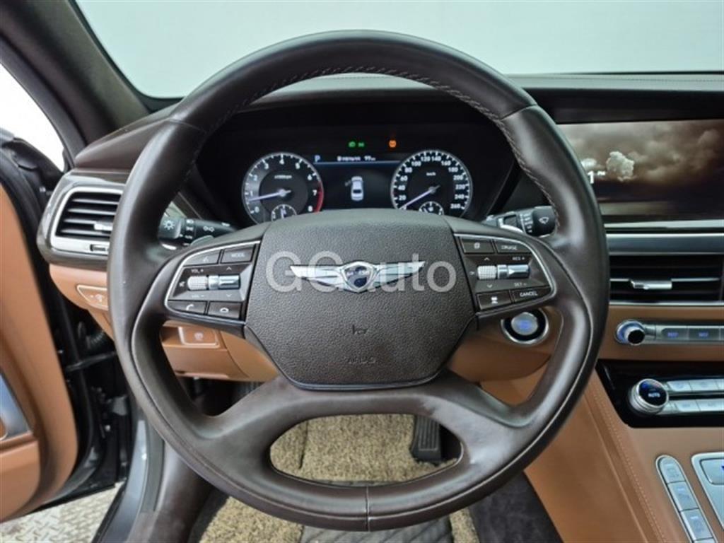 Genesis G90 - Vista 9