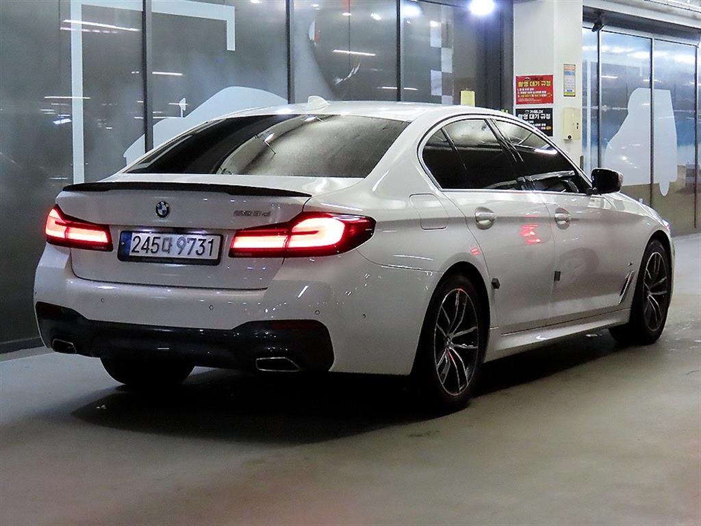 BMW 5 Series - Vista 4