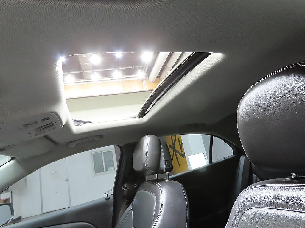 Chevrolet Malibu 2016 Blanco - Importación desde Corea - HF Imports Iquique - Foto 13