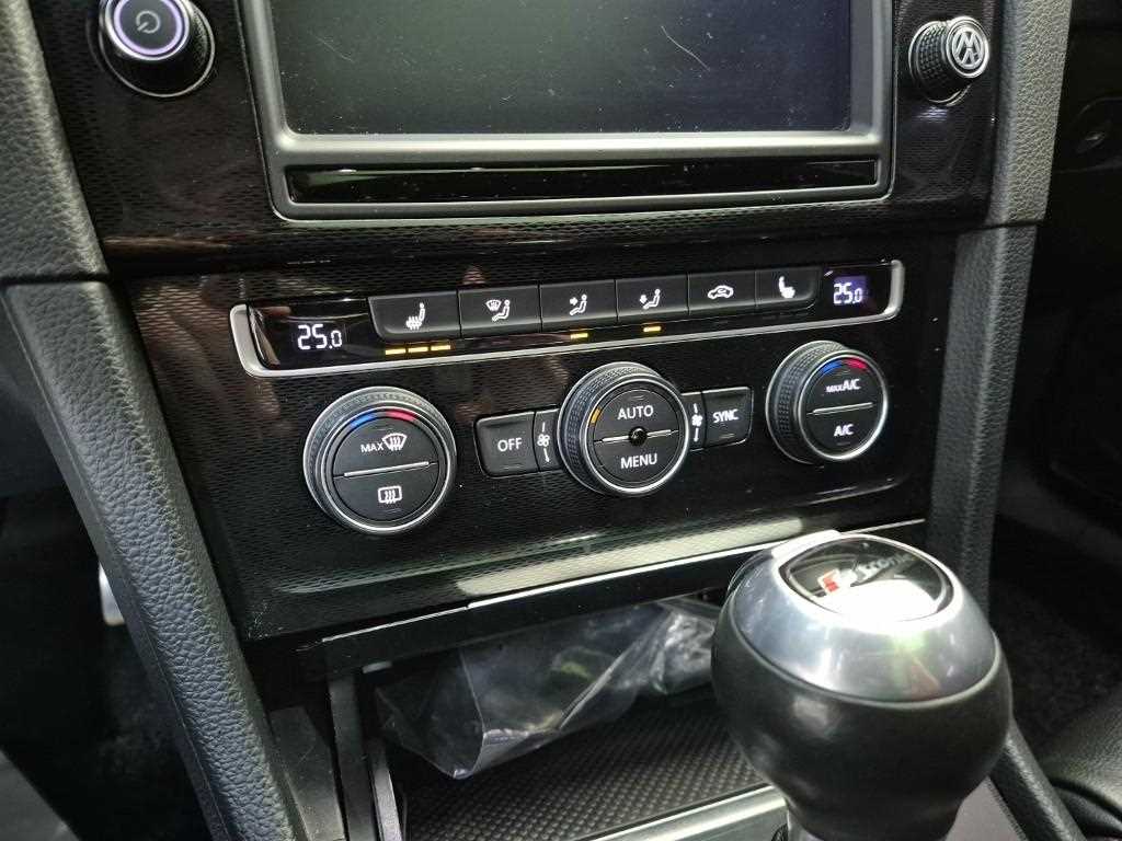 Volkswagen Golf 2016 Blanco - Importación desde Corea - HF Imports Iquique - Foto 15