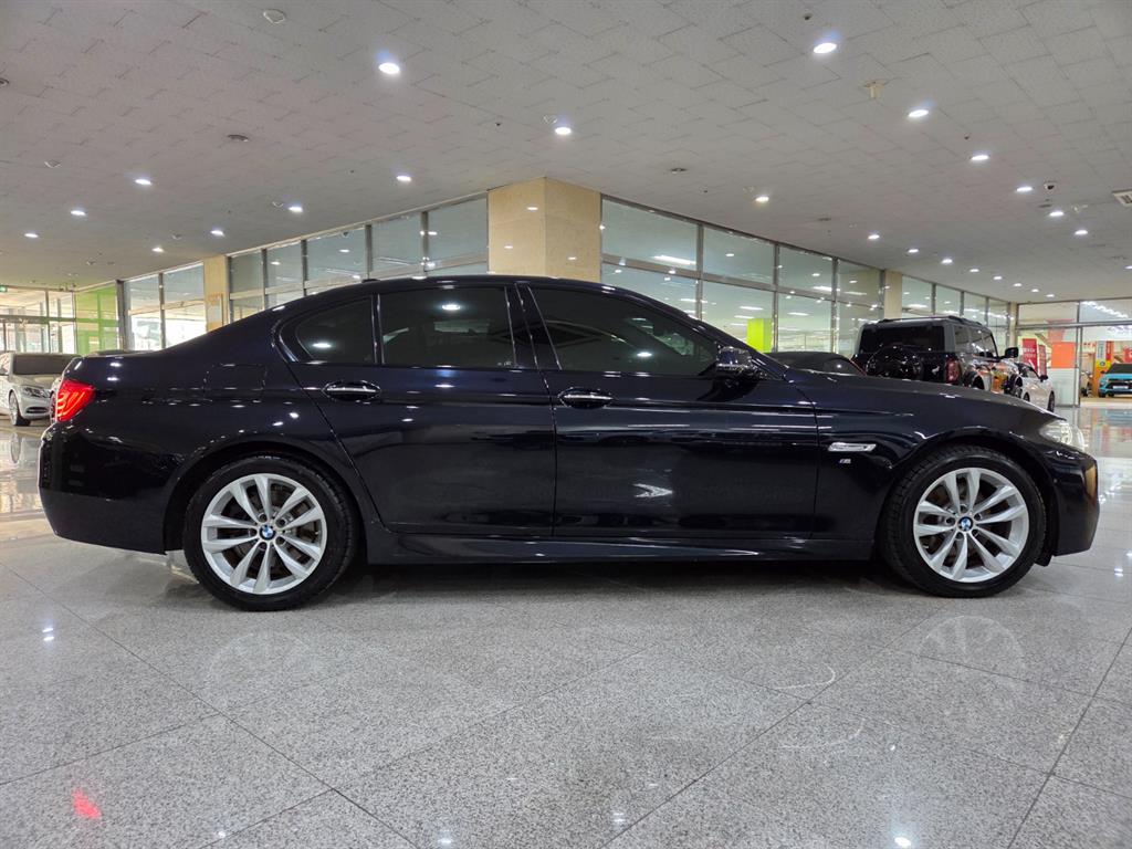 BMW 5 Series - Vista 5