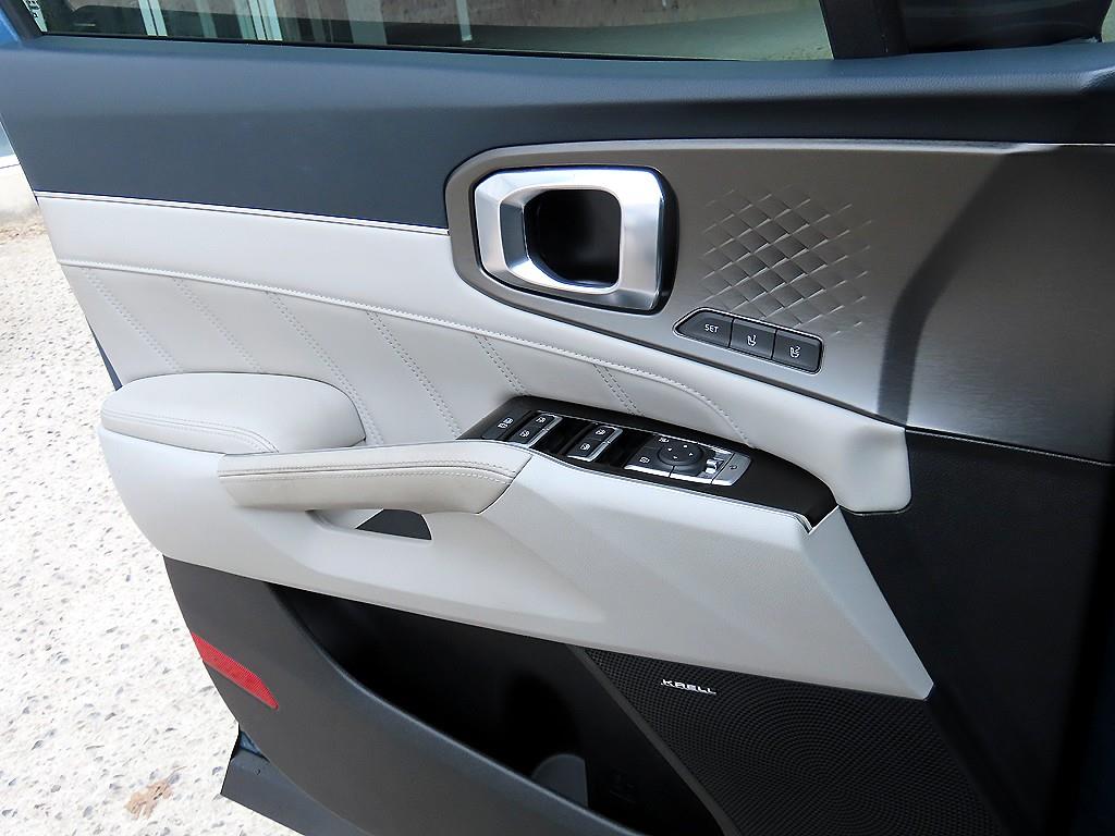 KIA Sorento - Vista 12