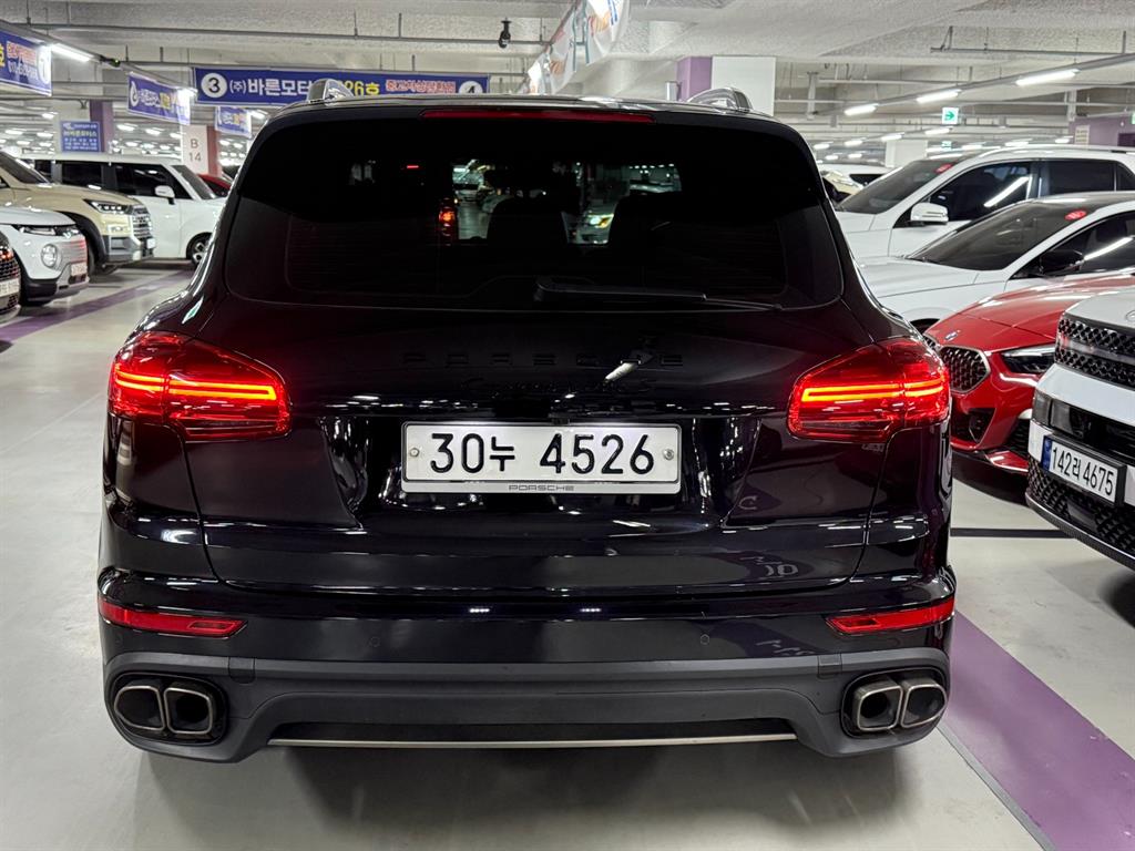 Porsche Cayenne - Vista 5