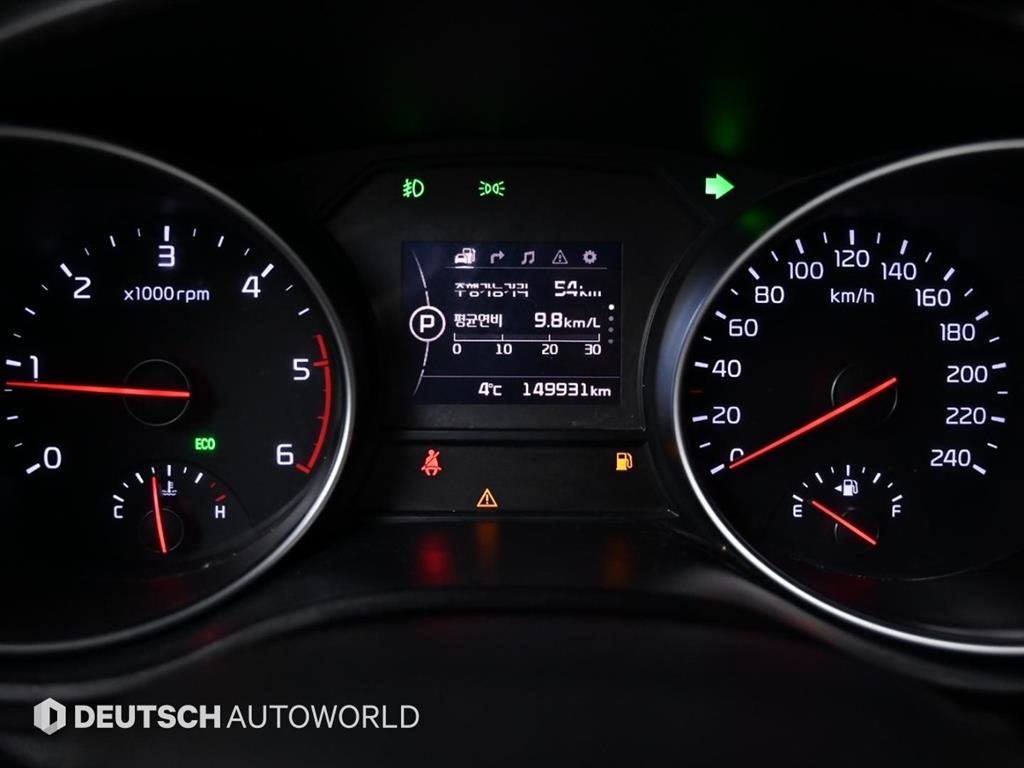 KIA Carnival - Vista 8