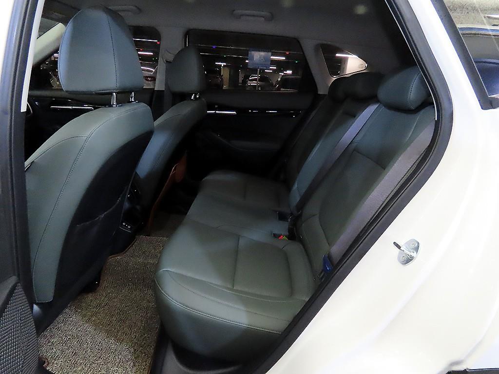 KIA Seltos - Vista 7