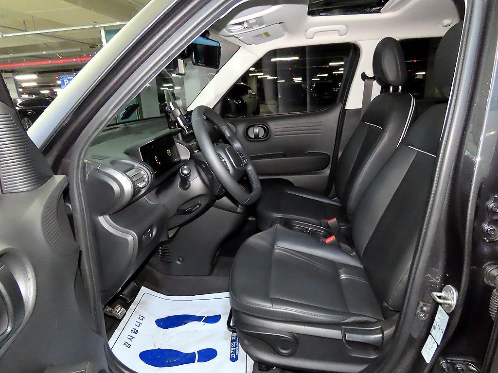 HYUNDAI Casper - Vista 6