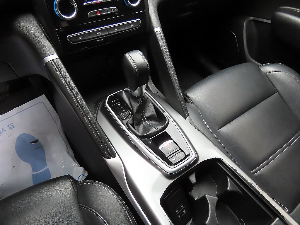 SAMSUNG QM6 - Vista 10