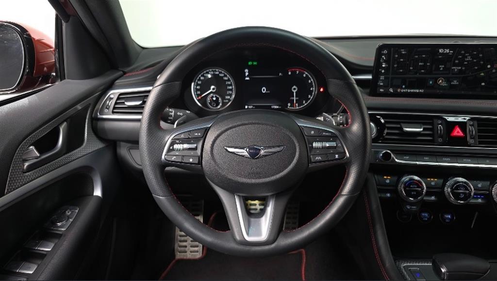 Genesis G70 - Vista 12