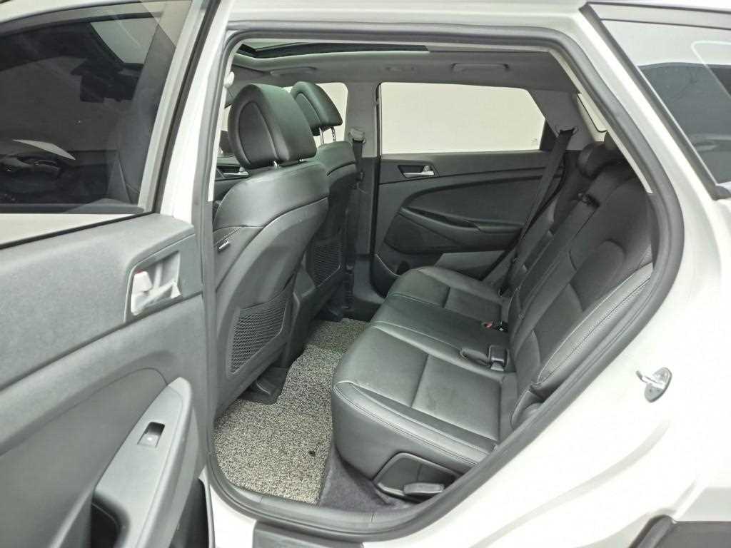 HYUNDAI Tucson - Vista 12