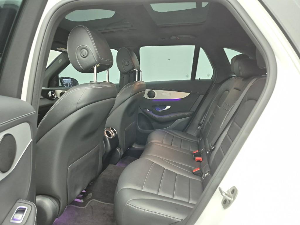 Mercedes Benz GLC Class - Vista 12