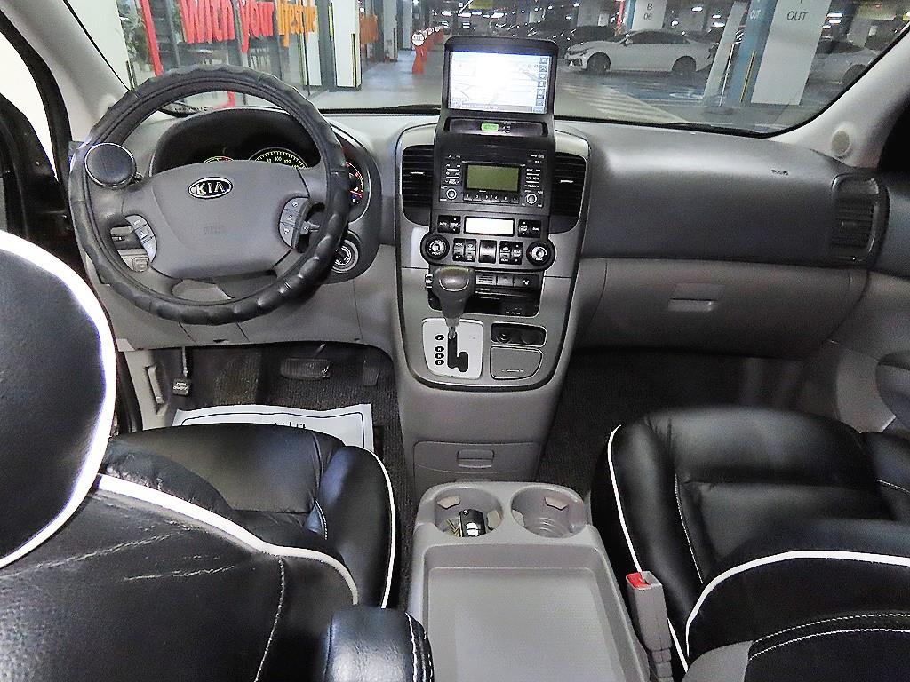 KIA Carnival - Vista 10